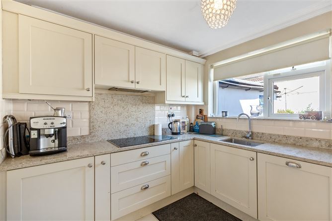 73 Oakton Park, Ballybrack, Co. Dublin