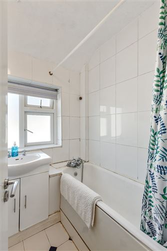 73 Oakton Park, Ballybrack, Co. Dublin