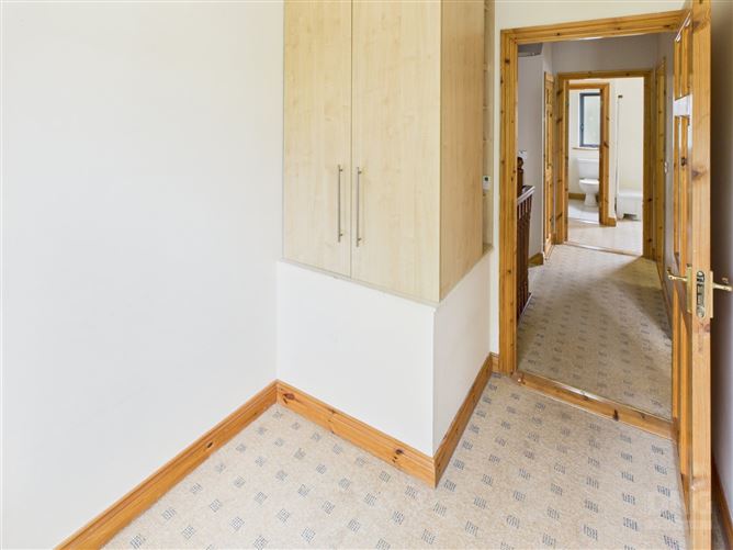 8 Colliers Brook, Tullamore, Co. Offaly
