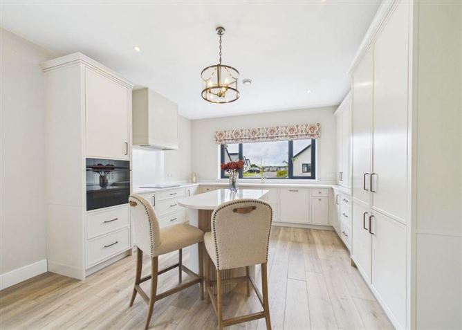 https://photos-a.propertyimages.ie/media/4/4/5/5010544/d254c861-60ef-4d26-b3e0-a1ee18831958_l.png