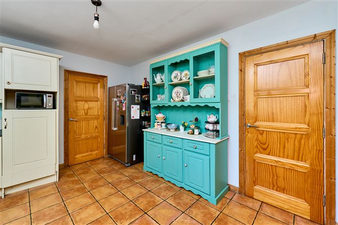 Photo 10 of 31 — 11 Canterbrook, Trim Road, Navan, Meath