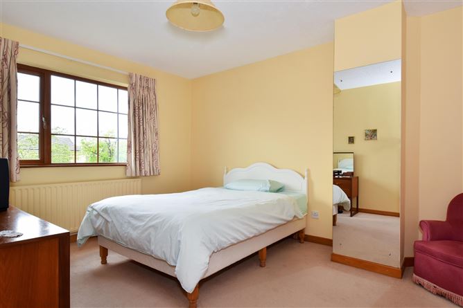 13 Clybaun Heights, Knocknacarra, Galway