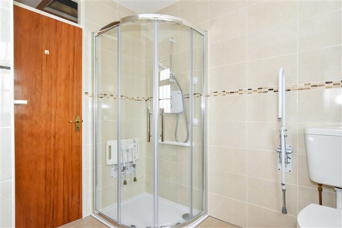 13 Clybaun Heights, Knocknacarra, Galway