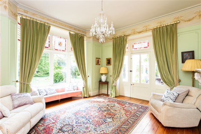 https://photos-a.propertyimages.ie/media/4/4/6/4732644/27963535-e3f4-4ea8-817c-637ccfa28407_l.jpg