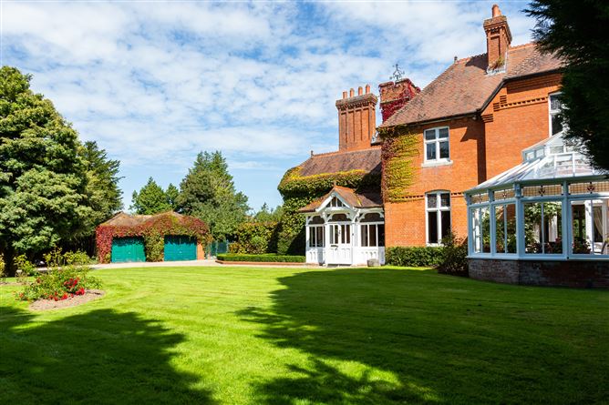 https://photos-a.propertyimages.ie/media/4/4/6/4732644/27963535-e3f4-4ea8-817c-637ccfa28407_l.jpg