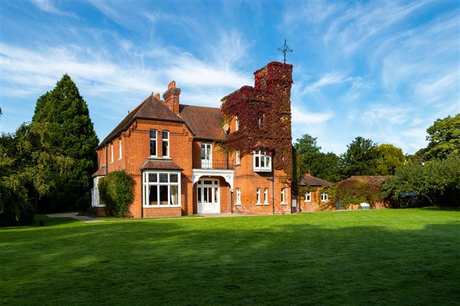 https://photos-a.propertyimages.ie/media/4/4/6/4732644/27963535-e3f4-4ea8-817c-637ccfa28407_l.jpg