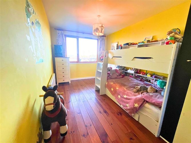10 The Oak, Parkview, Belarmine, Stepaside, County Dublin