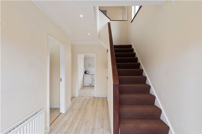10 Clonkeen Drive, Foxrock, Dublin 18