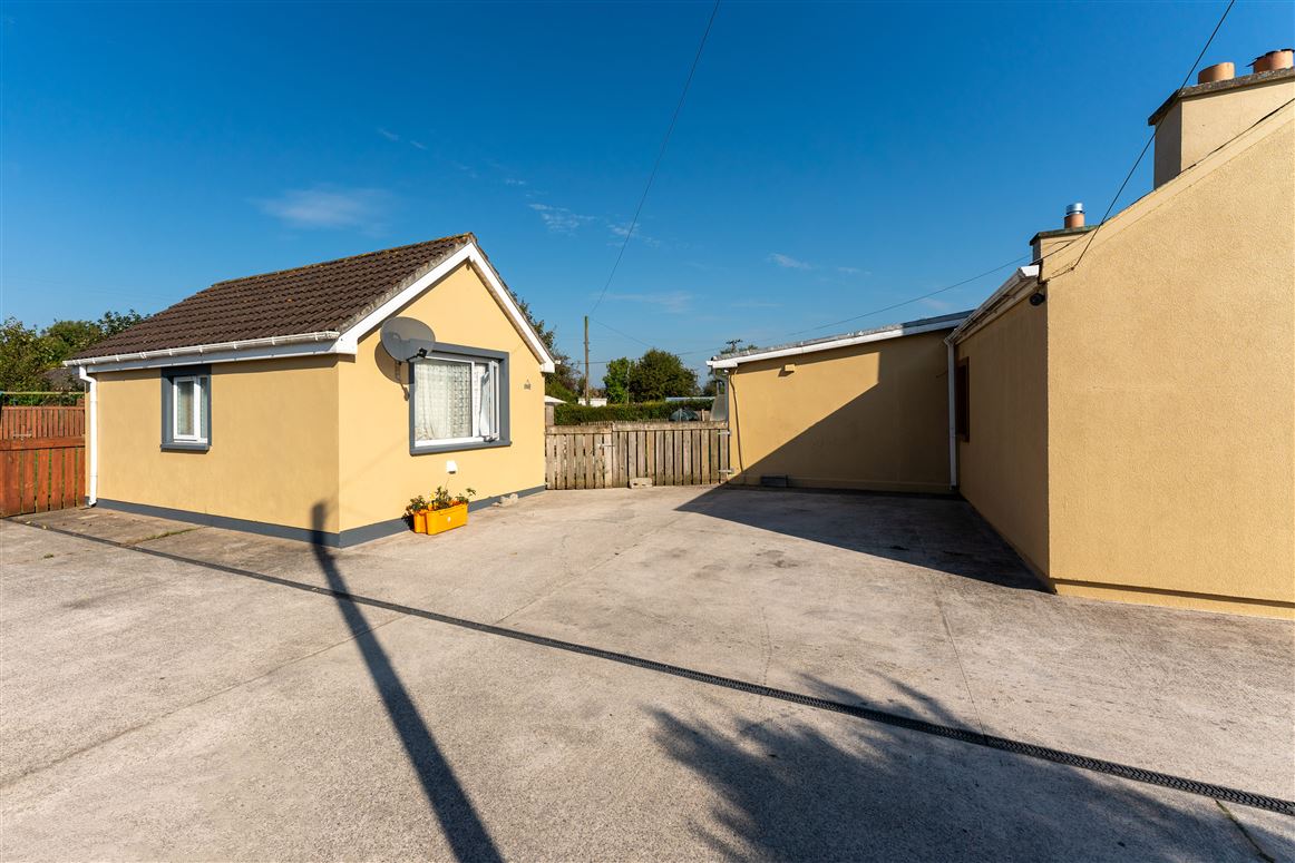 6 Church Road, Knocklong, Limerick