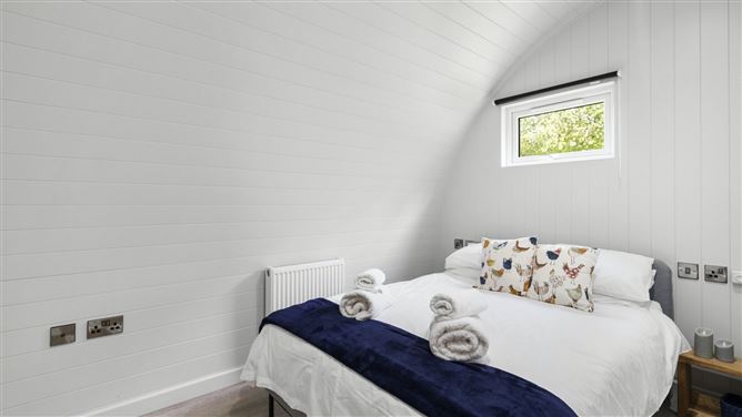 Lakeside Smial,Hertford Heath, Hertfordshire, United Kingdom