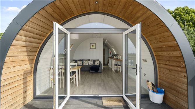 Lakeside Smial,Hertford Heath, Hertfordshire, United Kingdom