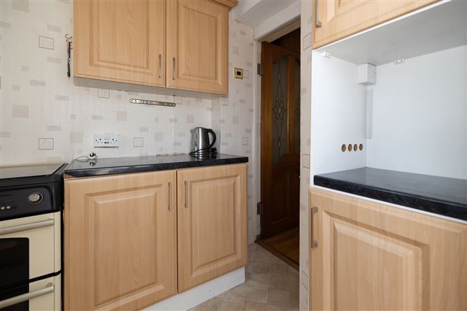 111 Landen Road , Ballyfermot,   Dublin 10
