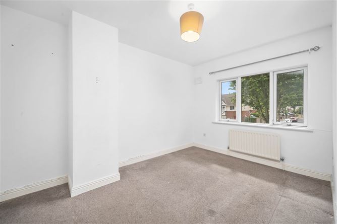 Photo 7 of 11 — 44 Warren Avenue, Castleknock, Dublin 15