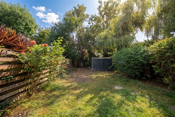 Photo 10 of 11 — 44 Warren Avenue, Castleknock, Dublin 15