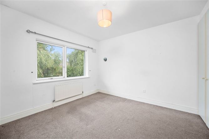 Photo 6 of 11 — 44 Warren Avenue, Castleknock, Dublin 15