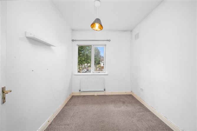 Photo 8 of 11 — 44 Warren Avenue, Castleknock, Dublin 15