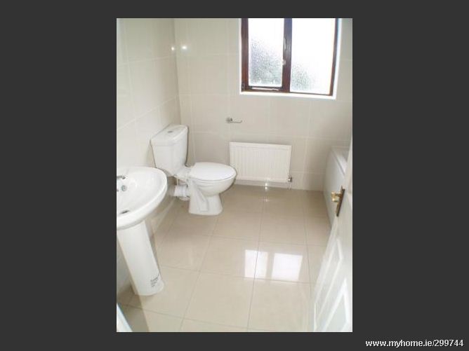 8 Cannonbrook Avenue, Lucan, Co. Dublin
