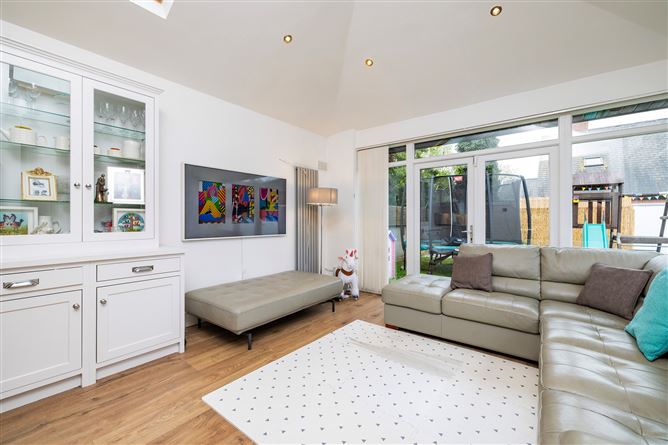 Maura, 92 Iona Road, Glasnevin, Dublin 9