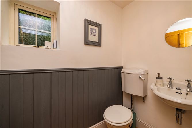 Maura, 92 Iona Road, Glasnevin, Dublin 9