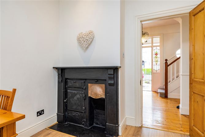 Maura, 92 Iona Road, Glasnevin, Dublin 9
