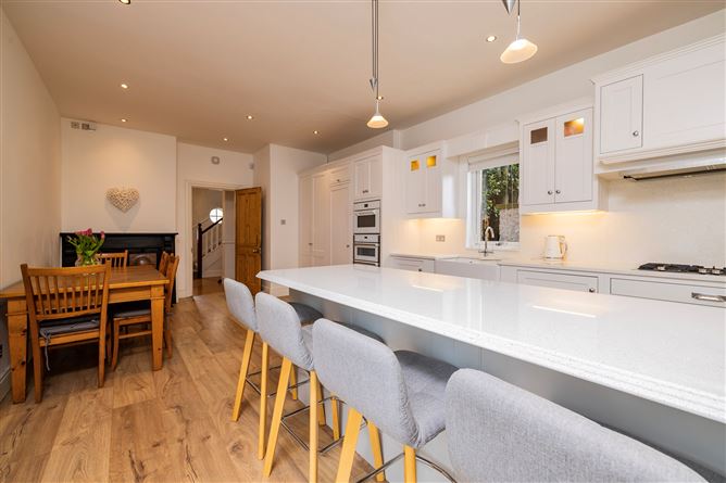 Maura, 92 Iona Road, Glasnevin, Dublin 9