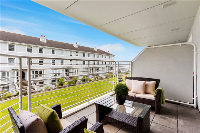 64 Salthill, Block C, Monkstown, Co. Dublin