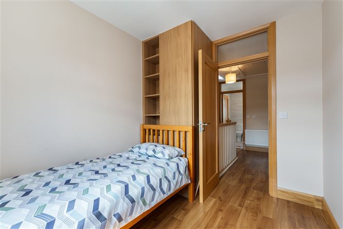 88 Rahylin Glebe, Ballybane, Galway City