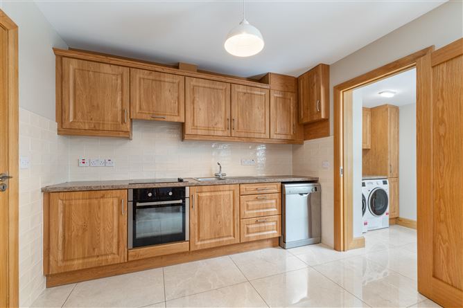 88 Rahylin Glebe, Ballybane, Galway City