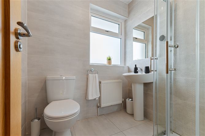 88 Rahylin Glebe, Ballybane, Galway City