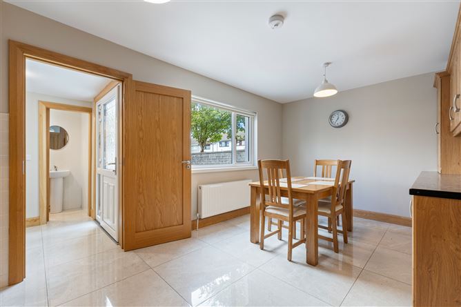 88 Rahylin Glebe, Ballybane, Galway City
