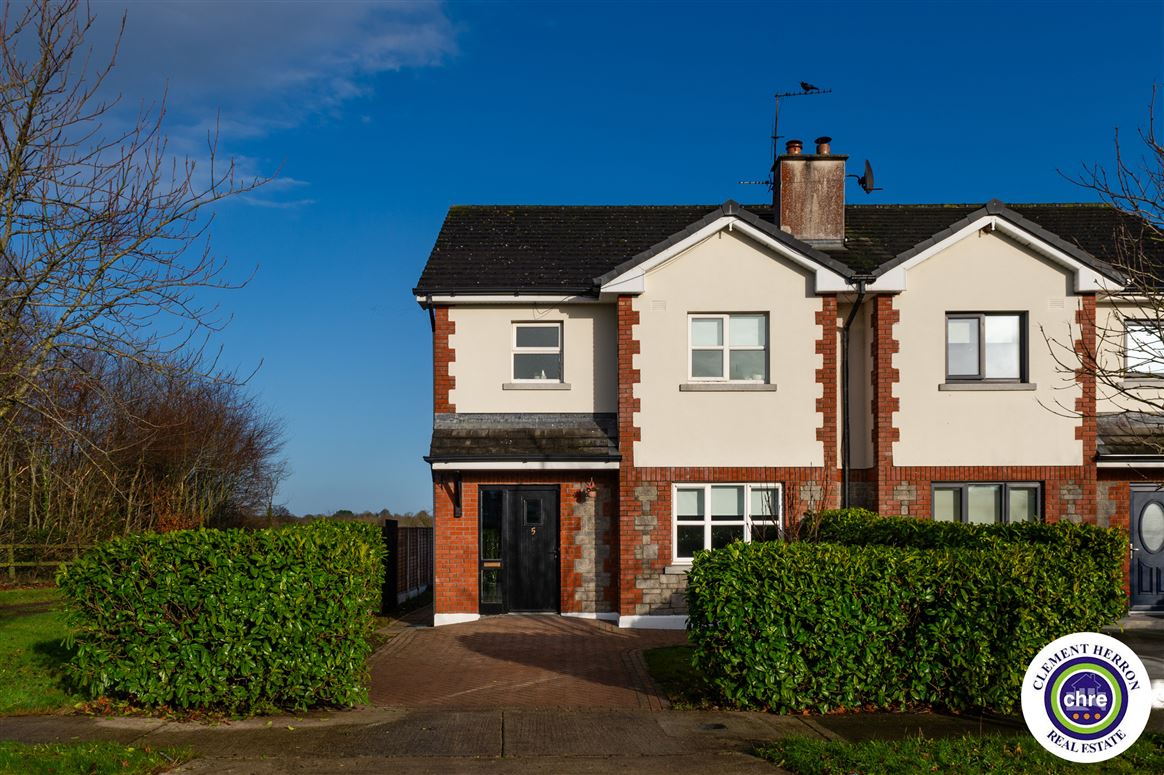 5 Clarney Hall, Rathdowney, Laois