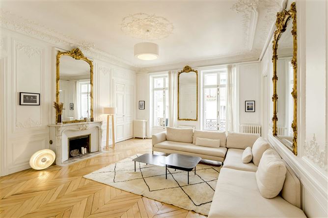 Art Lover,Paris,Île-de-France,France