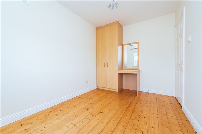 https://photos-a.propertyimages.ie/media/4/4/7/4915744/f94be100-9b85-4819-aa1e-4ba271a458cb_l.jpg