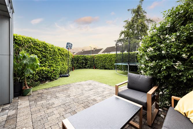 https://photos-a.propertyimages.ie/media/4/4/7/4962744/656185d4-92ff-47af-a1d3-f7a9974556a0_l.jpg