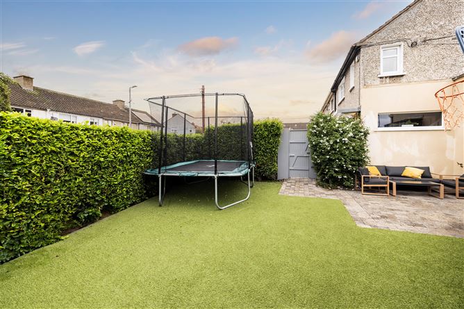 https://photos-a.propertyimages.ie/media/4/4/7/4962744/656185d4-92ff-47af-a1d3-f7a9974556a0_l.jpg