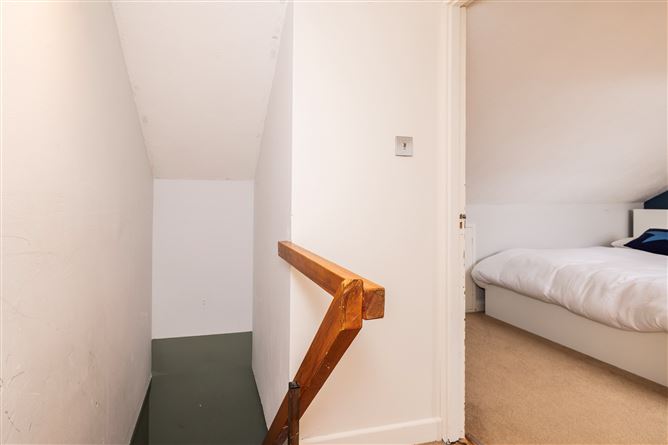 https://photos-a.propertyimages.ie/media/4/4/7/4962744/656185d4-92ff-47af-a1d3-f7a9974556a0_l.jpg