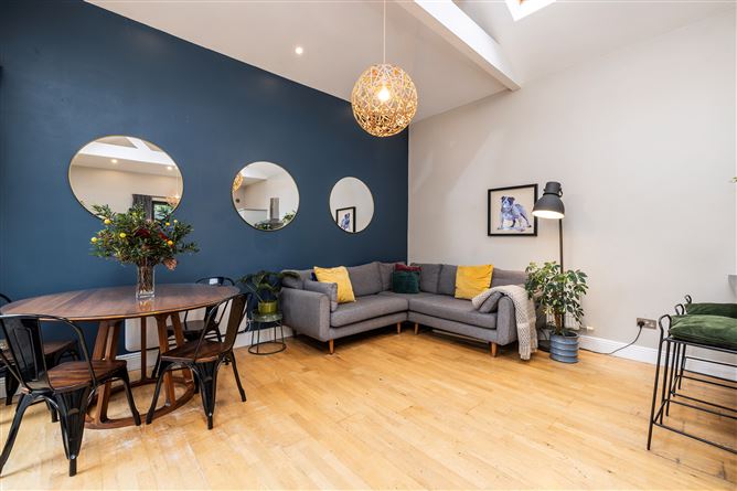 https://photos-a.propertyimages.ie/media/4/4/7/4962744/656185d4-92ff-47af-a1d3-f7a9974556a0_l.jpg