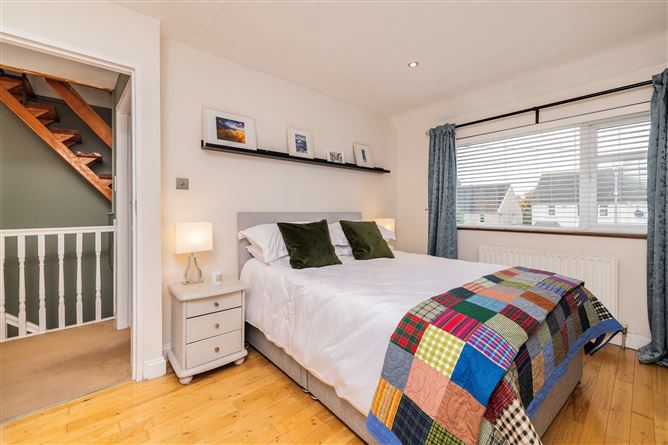https://photos-a.propertyimages.ie/media/4/4/7/4962744/656185d4-92ff-47af-a1d3-f7a9974556a0_l.jpg