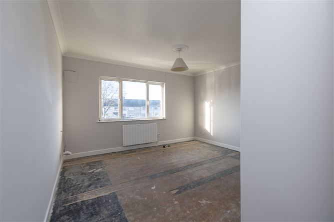 135 Saint Peter's Road, Greenhills, Dublin 12