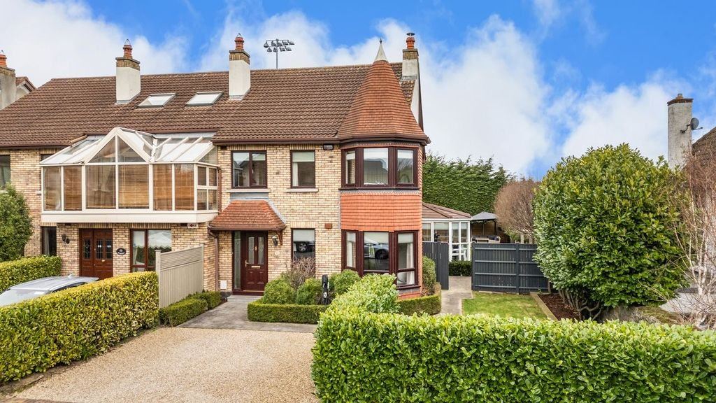 72 Shrewsbury Park, Ballsbridge, Dublin 4