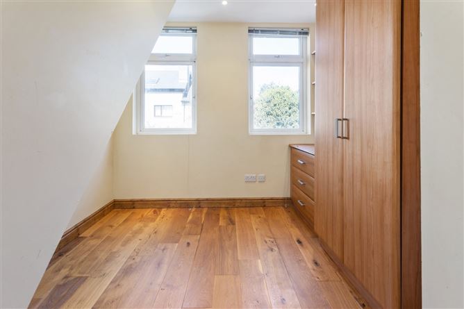 6 Griffith Terrace, Earls Street South, Dublin 8