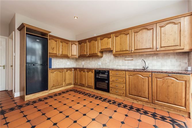 42 The Gallops, Dublin Road, Naas, Co. Kildare