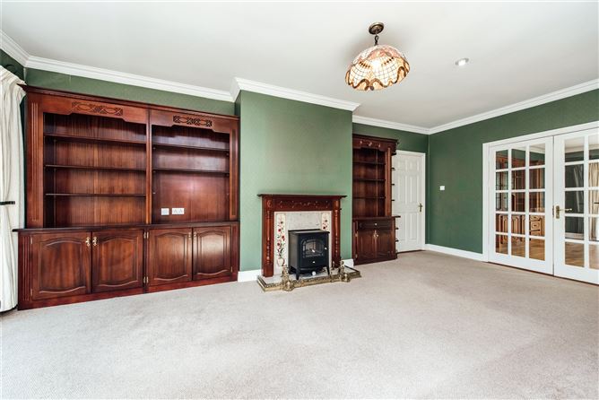 42 The Gallops, Dublin Road, Naas, Co. Kildare