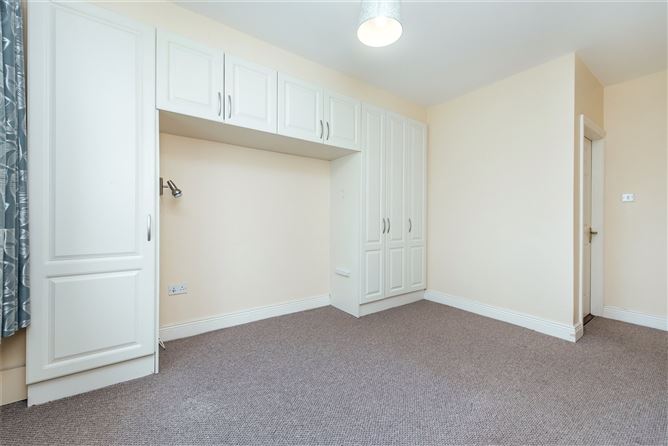 42 The Gallops, Dublin Road, Naas, Co. Kildare