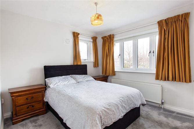24 Orlagh Park, Scholarstown Road, Knocklyon, Dublin 16