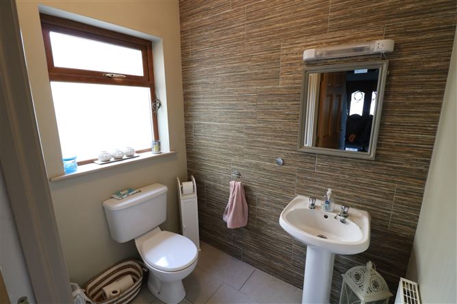 6 Hazel Close, Greenhill Village, Carrick-on-Suir, Tipperary