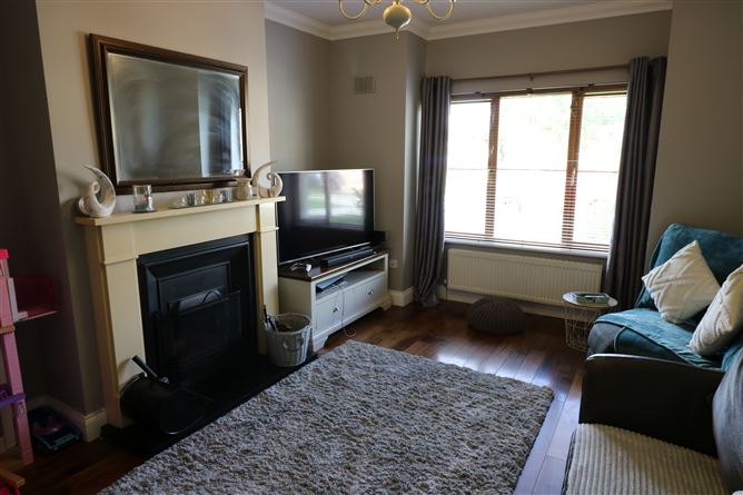 6 Hazel Close, Greenhill Village, Carrick-on-Suir, Tipperary