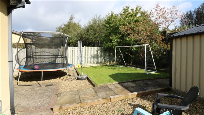 6 Hazel Close, Greenhill Village, Carrick-on-Suir, Tipperary