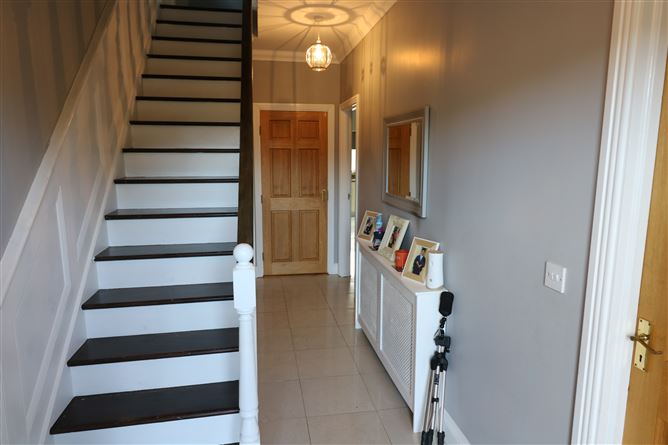 6 Hazel Close, Greenhill Village, Carrick-on-Suir, Tipperary