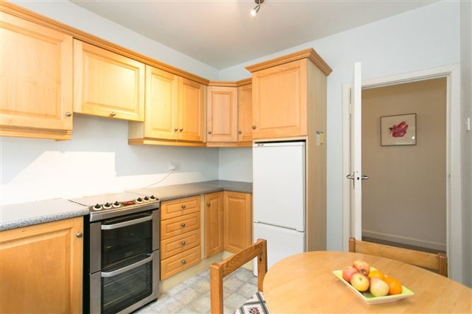 7 Oaktree Road, Stillorgan, Co. Dublin